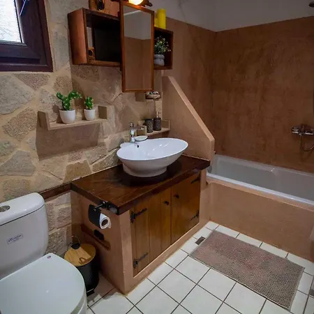 Holiday home - Alejandro Ii Agios Spyridon (Corfu)